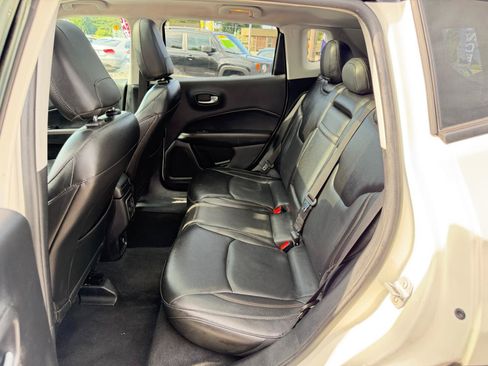 Used 2018 Jeep Compass Limited AWD/4WD image 30