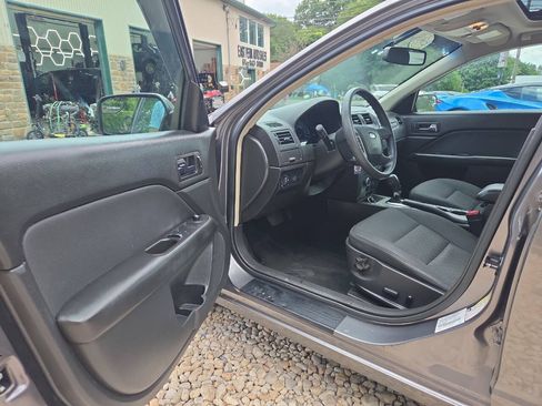 Used 2012 Ford Fusion SE FWD image 10