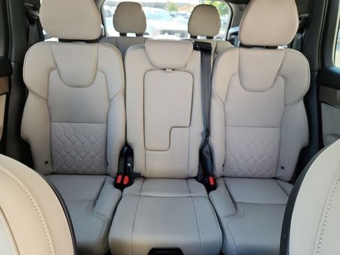 New 2026 Volvo XC90 T8 Plus image 13