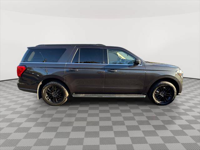 Used 2023 Ford Expedition Max XLT AWD/4WD image 7