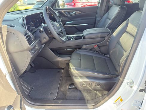 New 2026 Chevrolet Traverse High Country image 8