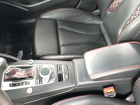 Used 2018 Audi RS 3 w/ Dynamic Plus Package image 34