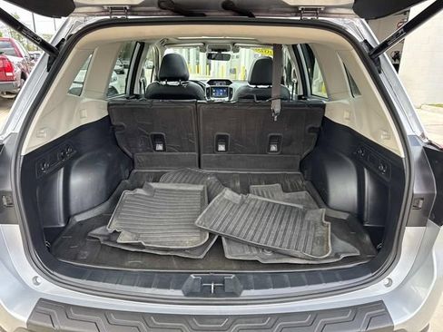 Used 2020 Subaru Forester Limited w/ Popular Package #3 AWD/4WD image 8