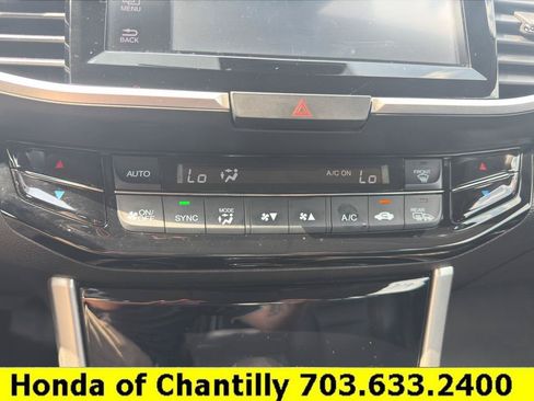 Used 2017 Honda Accord EX-L image 16