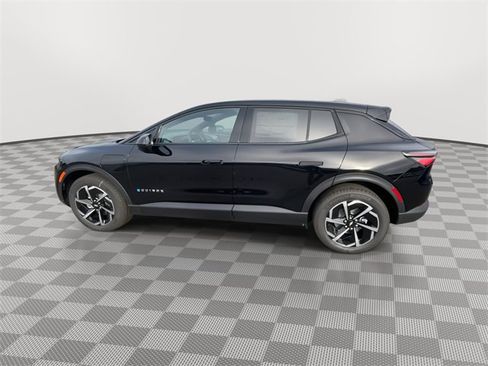 New 2026 Chevrolet Equinox EV LT image 6