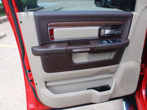 Used 2014 RAM 3500 Laramie w/ Convenience Group RWD image 22