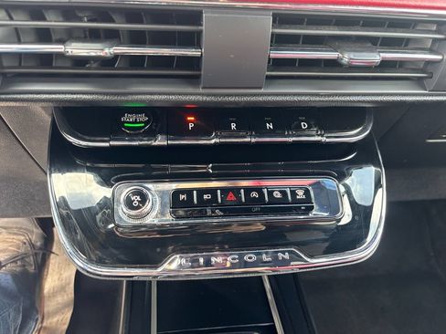 Used 2023 Lincoln Corsair Reserve w/ Equipment Group 202A FWD image 20