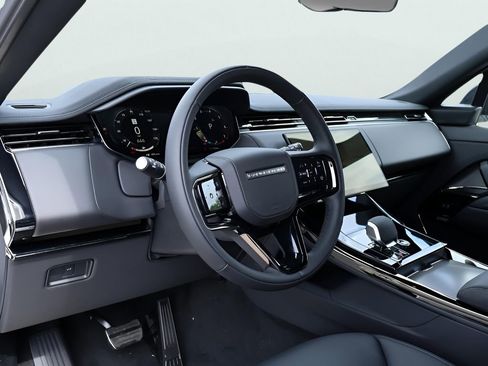New 2025 Land Rover Range Rover Sport Dynamic SE AWD/4WD image 16