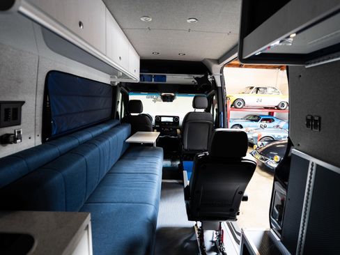 Used 2021 Mercedes-Benz Sprinter 2500 w/ Premium Plus Package image 56