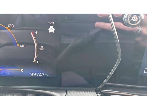 Used 2024 Chevrolet TrailBlazer RS w/ Convenience Package image 15