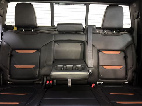 Used 2019 GMC Sierra 1500 AT4 w/ AT4 Preferred Package AWD/4WD image 25