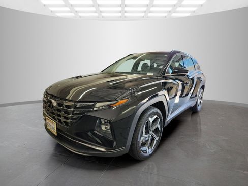 Certified 2023 Hyundai Tucson Limited w/ Cargo Package AWD/4WD image 3