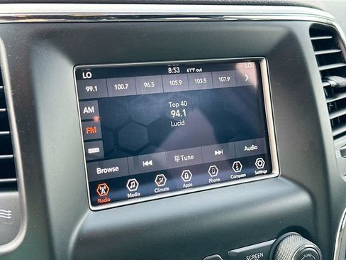 Used 2020 Jeep Grand Cherokee Laredo image 15