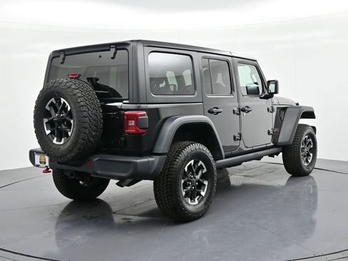 Used 2025 Jeep Wrangler Unlimited Rubicon image 6