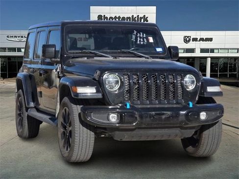 Used 2021 Jeep Wrangler Unlimited Sahara image 1