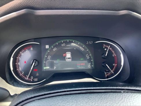 Used 2025 Toyota RAV4 XLE FWD image 26