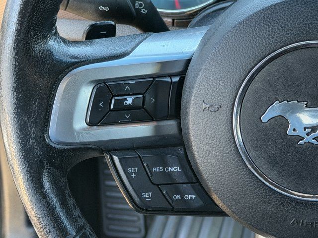 Used 2015 Ford Mustang Coupe RWD image 12