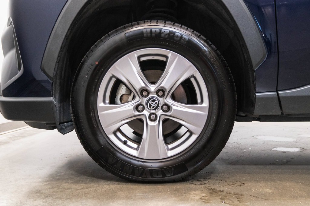 Certified 2025 Toyota RAV4 XLE AWD/4WD image 11