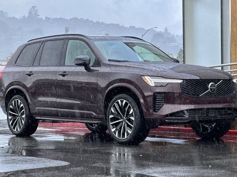New 2026 Volvo XC90 T8 Ultra w/ Lounge Package AWD/4WD image 9