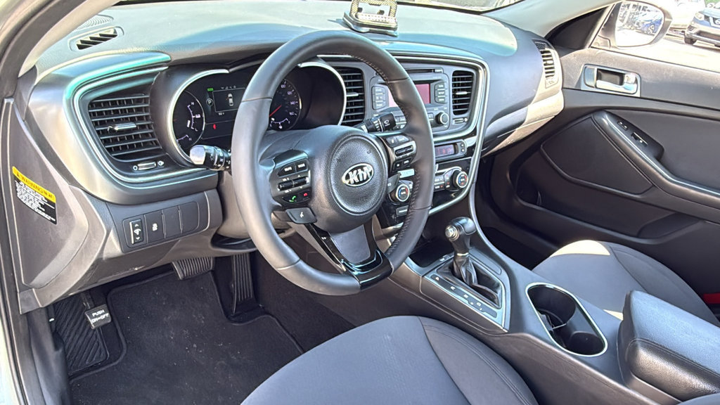 Used 2015 Kia Optima LX FWD image 24