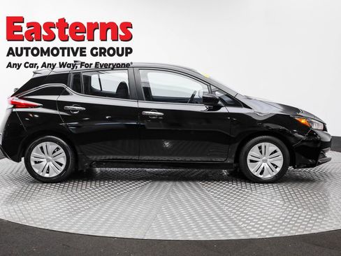 Used 2024 Nissan Leaf S image 4