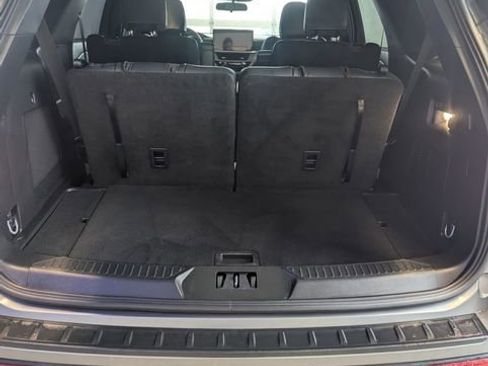 Used 2025 Ford Explorer ST-Line image 8