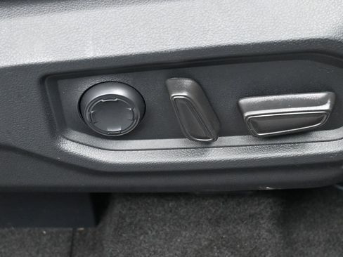 Used 2023 Toyota Tundra Platinum image 37