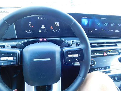 Used 2024 Hyundai Santa Fe SEL FWD image 39
