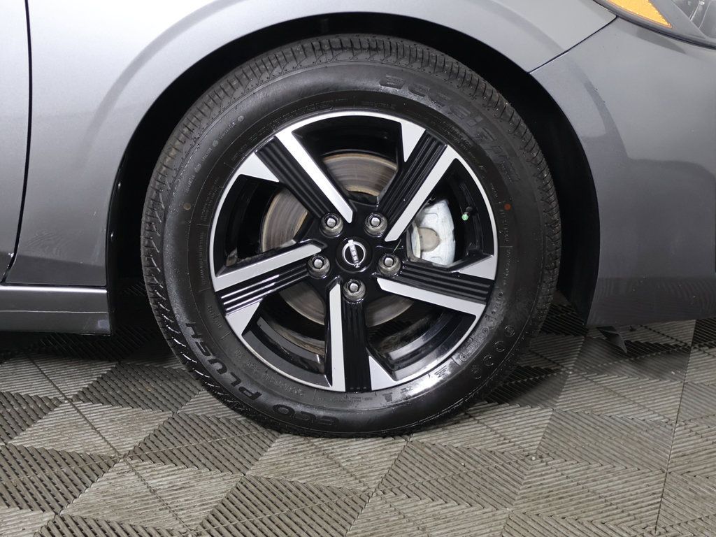 Used 2025 Nissan Sentra SV FWD image 19