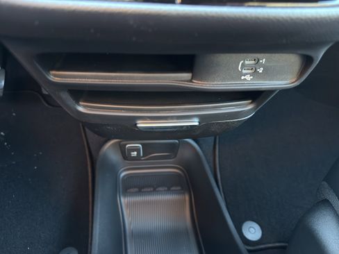 New 2026 Chrysler Voyager LX image 19