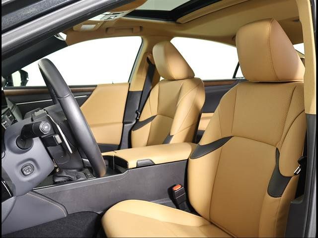 Certified 2025 Lexus ES 350 w/ Premium Package FWD image 7