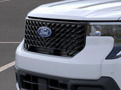 New 2026 Ford Maverick Lariat w/ Black Appearance Package image 18