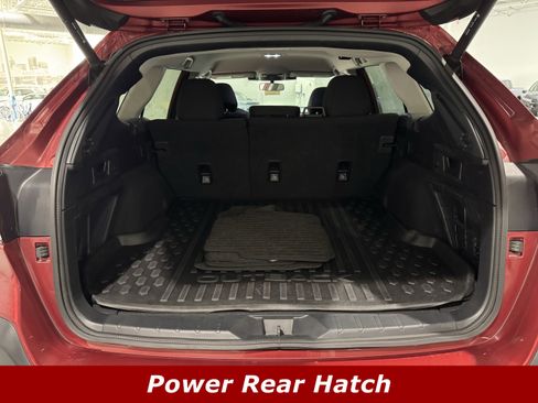 Used 2023 Subaru Outback Premium image 12