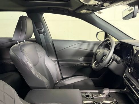 Used 2025 Lexus RX 350 Premium w/ Accessory Package image 27