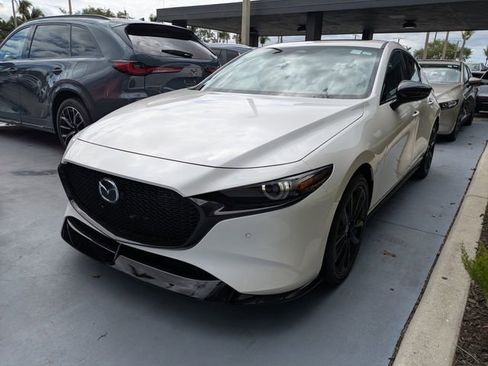 New 2026 MAZDA MAZDA3 Hatchback w/Premium Plus Pkg image 7
