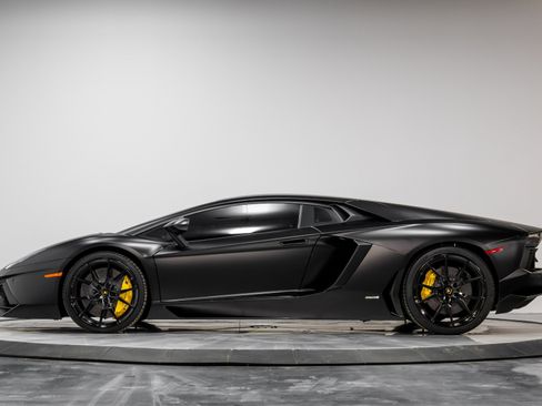 Used 2014 Lamborghini Aventador LP 700-4 image 26