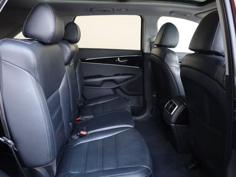 Used 2019 Kia Sorento EX AWD/4WD image 27