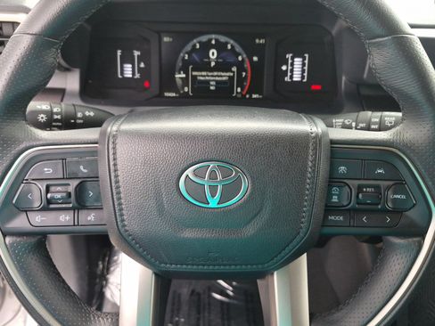 Certified 2026 Toyota 4Runner SR5 AWD/4WD image 22
