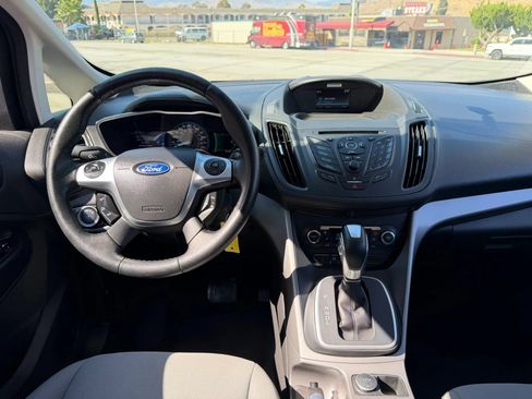 Used 2016 Ford C-MAX SE FWD image 16