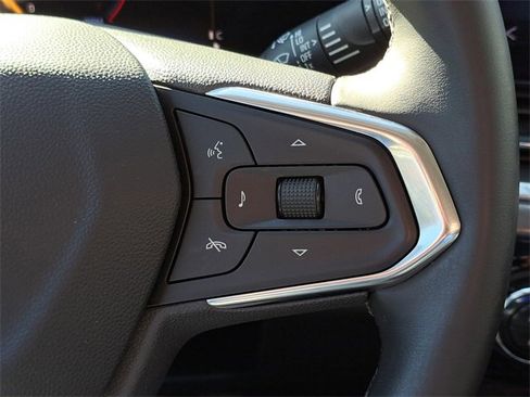 Used 2025 Chevrolet Trax ACTIV w/ Driver Confidence Package image 18