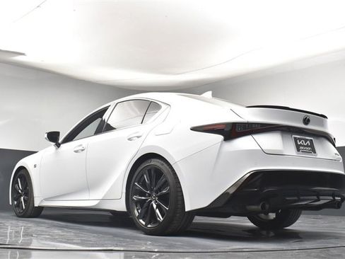 Used 2022 Lexus IS 350 F Sport image 37