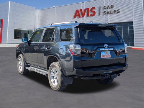 Used 2024 Toyota 4Runner SR5 Premium image 9