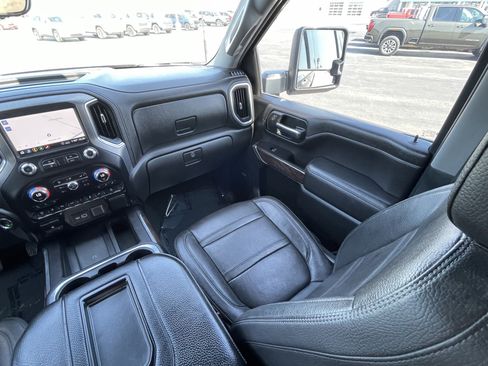 Used 2020 GMC Sierra 2500 Denali w/ Denali Ultimate Package AWD/4WD image 15