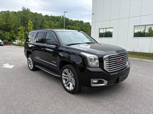 Used 2020 GMC Yukon SLT w/ Premium Edition AWD/4WD image 4