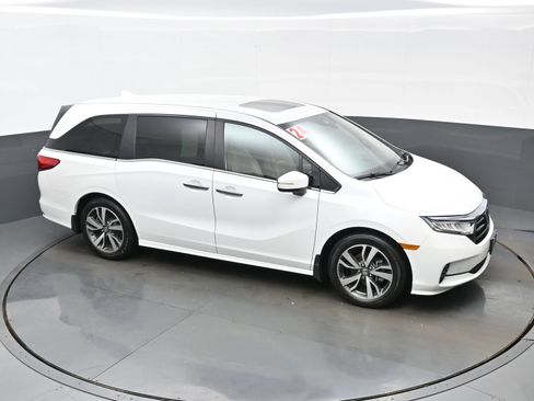 Used 2024 Honda Odyssey Touring image 43