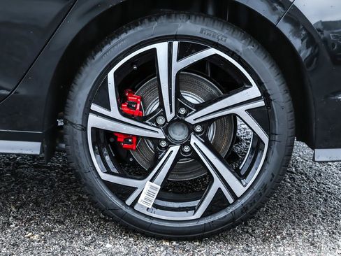 New 2026 Volkswagen GTI SE FWD image 22