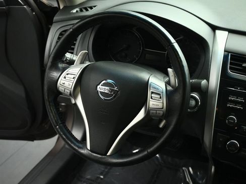 Used 2013 Nissan Altima 3.5 SL FWD image 39