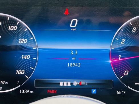 Used 2023 Mercedes-Benz C 300 4MATIC Sedan w/ Pinnacle Trim Package image 17