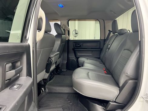 Used 2017 RAM 2500 Tradesman w/ Chrome Appearance Group AWD/4WD image 21