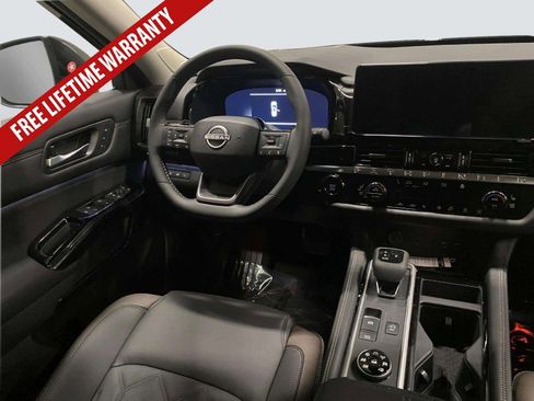 New 2026 Nissan Pathfinder Platinum w/ Cargo Package AWD/4WD image 22